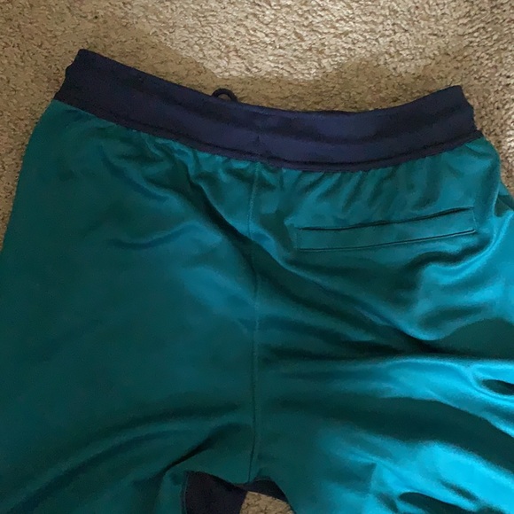 Nike joggers - Picture 4 of 5